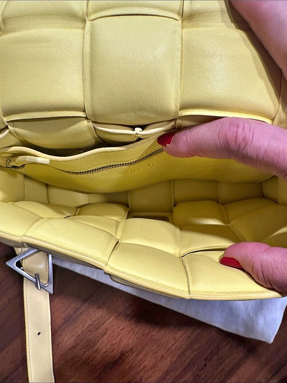 Bottega Veneta Padded Cassette Bag Mini Shoulder Bag in Yellow Leather - Picture 7 of 11
